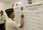 Wujudkan Birokrasi Bersih, Seluruh Pegawai Rutan Semarang Tandatangani Komitmen Zona Integritas
